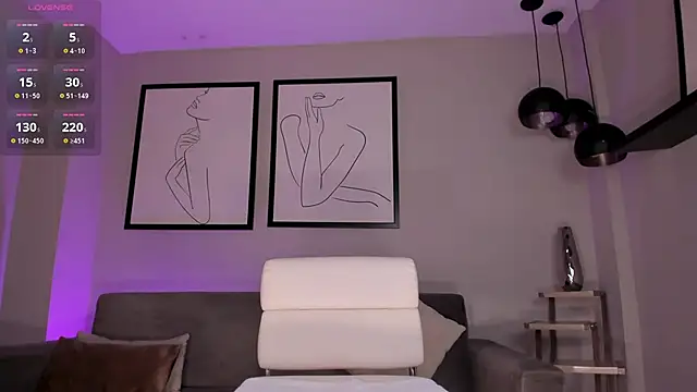 NiaHolland online show from March 3, 1:21 am