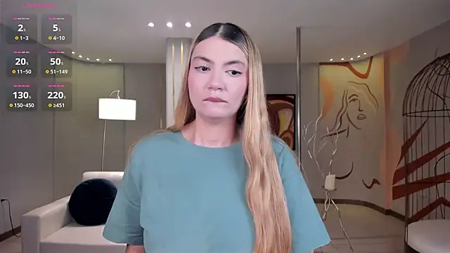 Snapshot of NiaHolland chatting on May 5, 7:22 pm NiaHolland online show from May 5, 7:22 pm