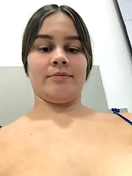 sweet lucia online show from January 17, 1:04 am