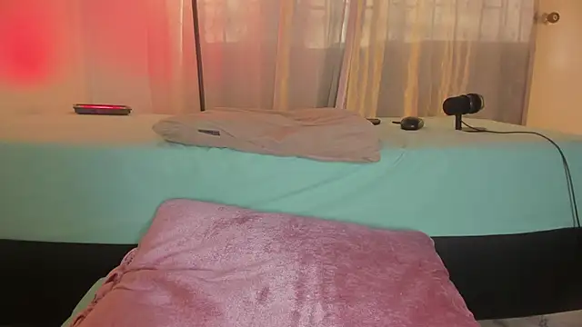 hot booty  online show from February 21, 9:54 pm