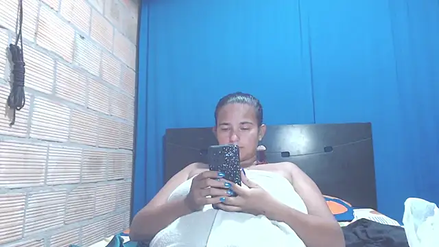 isabella dirty69 online show from January 28, 5:54 am