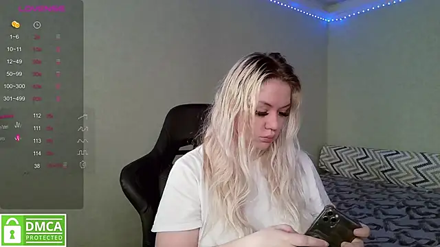 Snapshot of elven_dreams_ chatting on January 21, 8:08 am elven dreams online show from January 21, 8:08 am