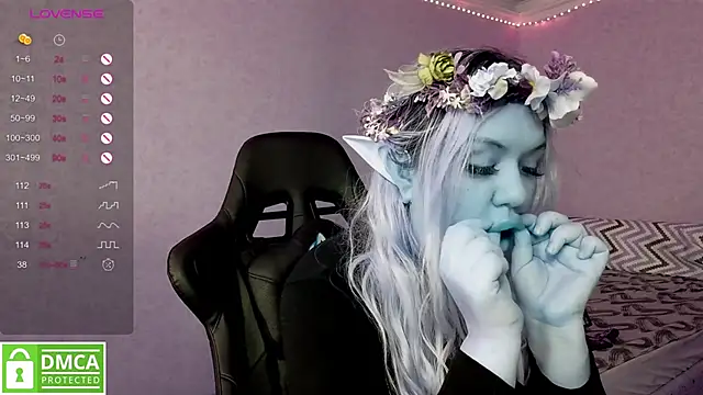 Snapshot of elven_dreams_ chatting on February 4, 9:38 am elven dreams online show from February 4, 9:38 am