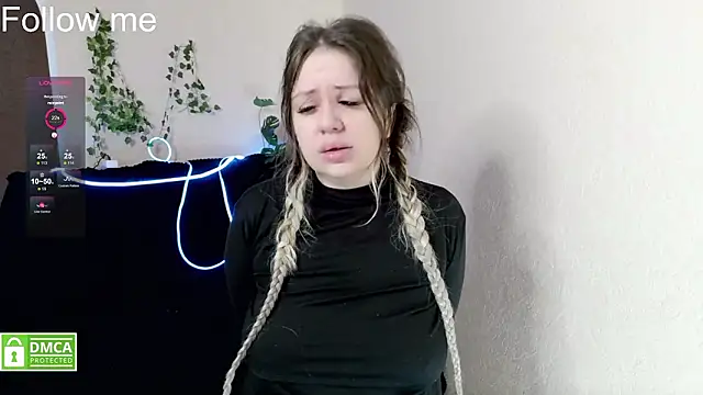 elven dreams  online show from February 26, 5:50 am