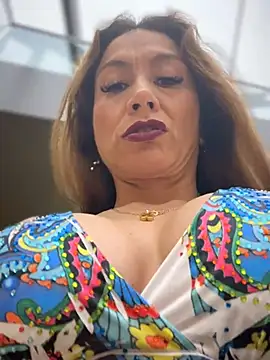 Snapshot of angelitasexy81 chatting on April 17, 4:32 pm angelitasexy81 online show from April 17, 4:32 pm