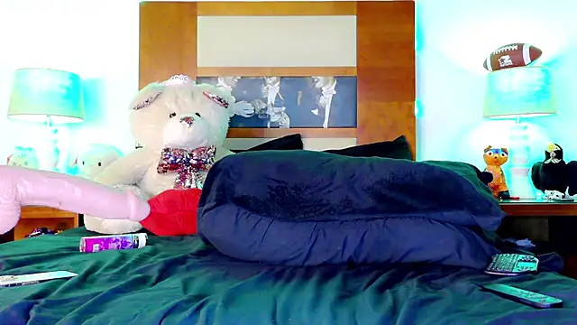 ashley 19xx online show from October 3, 5:21 pm