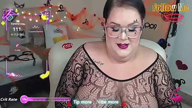GiannaMorrys online show from October 19, 2:56 am