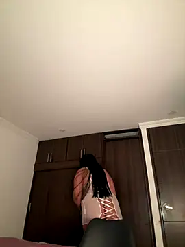 IamSashaLuv online show from December 8, 12:18 am