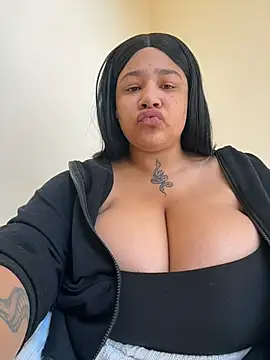 Snapshot of IamSashaLuv chatting on January 10, 12:18 pm IamSashaLuv online show from January 10, 12:18 pm