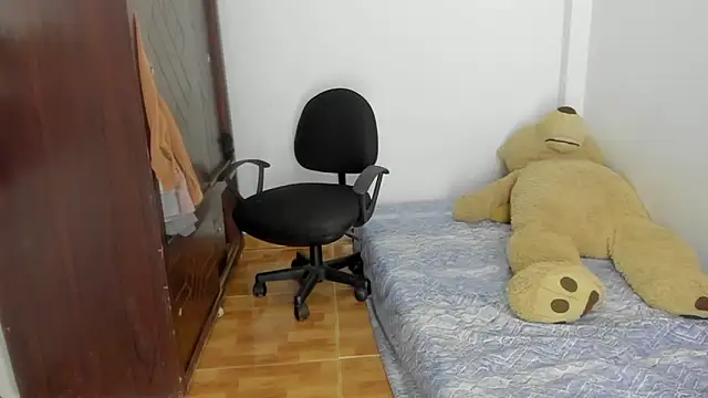 Emma lean online show from September 16, 11:00 am