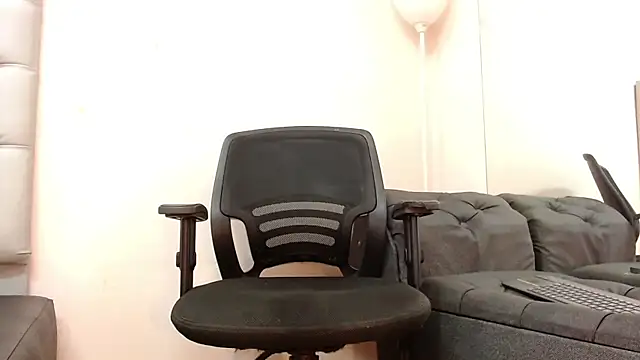 Snapshot of Robert_Kingg chatting on July 2, 8:15 pm Robert Kingg online show from July 2, 8:15 pm