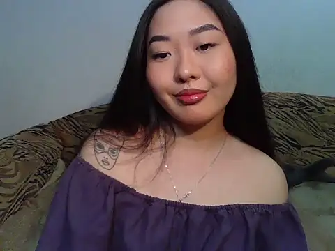 Snapshot of Aleksa_Blackdream chatting on April 27, 11:36 pm Aleksa Blackdream online show from April 27, 11:36 pm