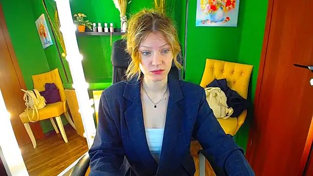 MaryHiggins online show from March 17, 10:49 am