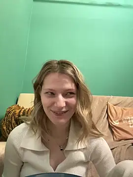 MaryHiggins online show from March 21, 3:24 pm