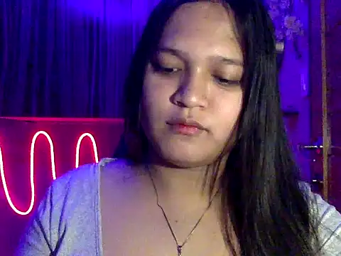Snapshot of EmpressYna chatting on October 19, 4:18 pm EmpressYna online show from October 19, 4:18 pm