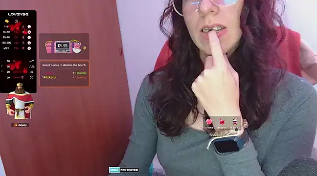 Snapshot of thecherry_Paulette chatting on February 24, 9:52 pm thecherry Paulette online show from February 24, 9:52 pm