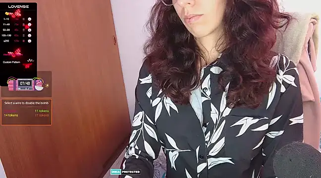 Snapshot of thecherry_Paulette chatting on March 6, 4:07 pm thecherry Paulette online show from March 6, 4:07 pm