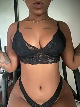 Snapshot of Angel_black69 chatting on July 13, 12:30 pm Angel black69 online show from July 13, 12:30 pm