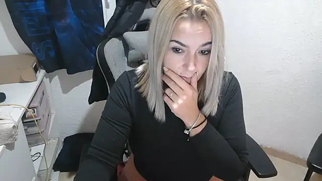 bekka   online show from November 10, 7:02 pm