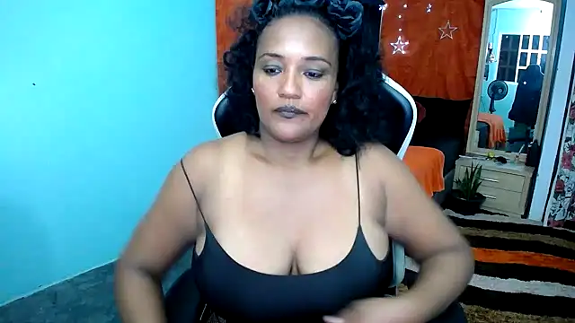 marysol83 online show from November 1, 4:25 am