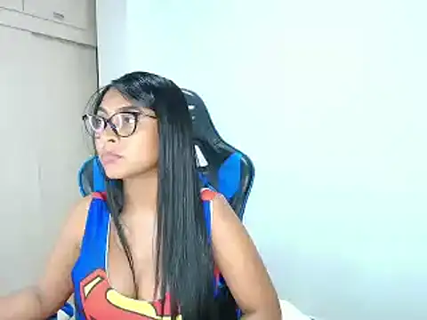Snapshot of sophiax-x chatting on January 11, 9:36 pm sophiax-x online show from January 11, 9:36 pm