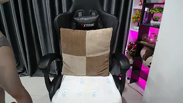 Yuki-yio online show from September 15, 1:16 am