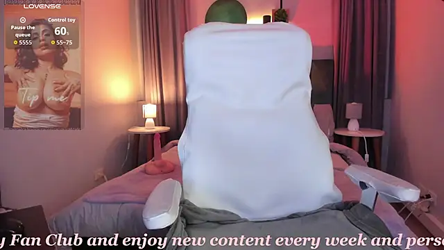 Galilea Fox online show from October 31, 2:56 am