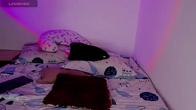 Abby Saenz01 online show from December 20, 2:41 am