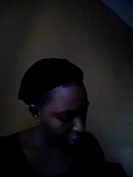 Snapshot of skyler22 chatting on December 11, 3:47 pm skyler22 online show from December 11, 3:47 pm