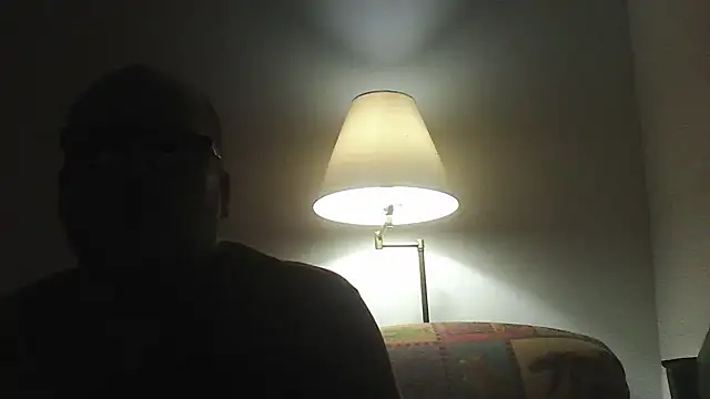 Snapshot of Ursulet_US chatting on December 21, 11:45 pm Ursulet US online show from December 21, 11:45 pm