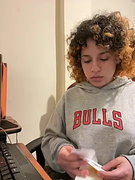 EmmaMelissa0521 online show from April 11, 2:05 am