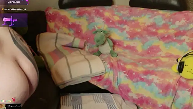 Snapshot of GamerGirl_Eve chatting on March 20, 6:57 pm GamerGirl Eve online show from March 20, 6:57 pm