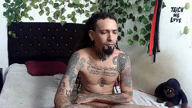 Snapshot of caribbeanlover1 chatting on June 23, 12:03 pm caribbeanlover1 online show from June 23, 12:03 pm