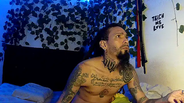 Snapshot of caribbeanlover1 chatting on July 12, 6:26 am caribbeanlover1 online show from July 12, 6:26 am