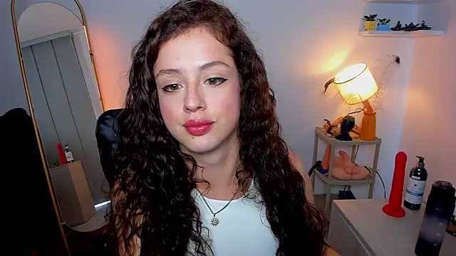 Cassandra Caiin online show from September 30, 8:14 pm