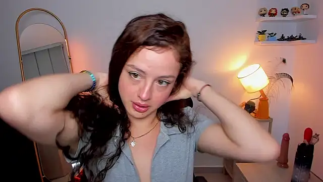 Cassandra Caiin online show from October 2, 12:01 pm