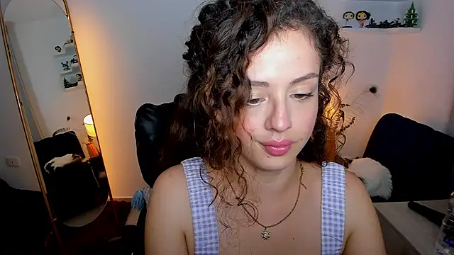 Cassandra Caiin online show from March 17, 1:21 am