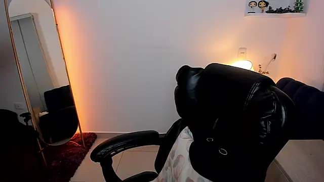 Cassandra Caiin online show from April 20, 2:36 am