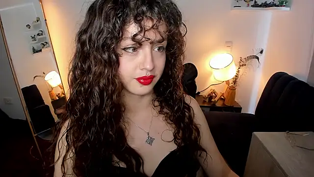 Snapshot of Cassandra_Caiin chatting on May 22, 9:09 pm Cassandra Caiin online show from May 22, 9:09 pm