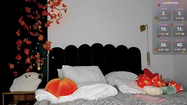 BondGirll online show from October 24, 6:32 am