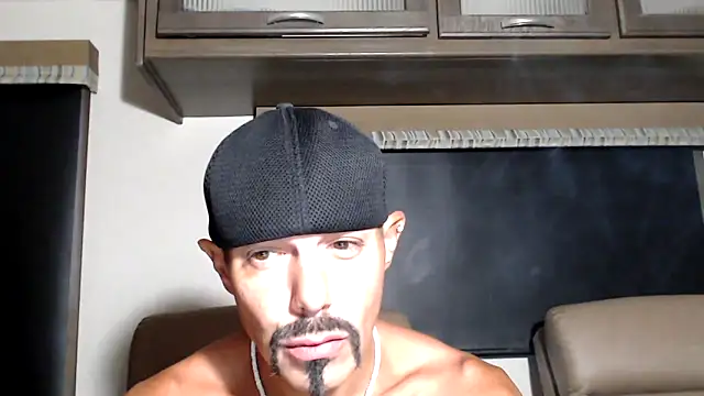 ThickD2C online show from March 21, 4:43 pm