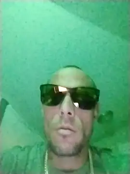 Snapshot of DaddyDK8989 chatting on October 29, 8:27 am DaddyDK8989 online show from October 29, 8:27 am