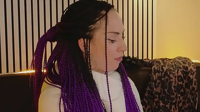 Snapshot of lily_conor chatting on March 17, 3:14 am lily conor online show from March 17, 3:14 am