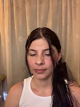 Estefani 32 online show from May 21, 8:49 pm