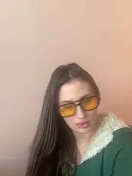 Flossy Vettie online show from April 5, 3:31 pm