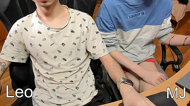 Snapshot of teelimata chatting on March 19, 9:28 am teelimata online show from March 19, 9:28 am