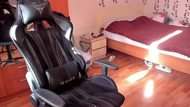 Snapshot of teelimata chatting on October 7, 11:18 am teelimata online show from October 7, 11:18 am