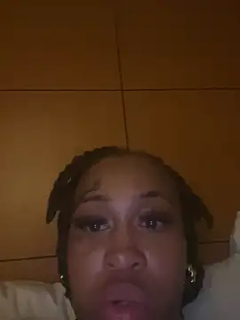 Snapshot of lusciousJay96 chatting on July 6, 10:12 am lusciousJay96 online show from July 6, 10:12 am