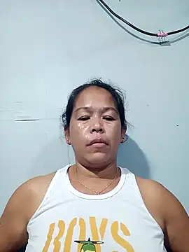 yummytitsxxx168 online show from February 13, 4:14 pm