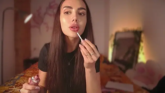 Lil Gabby online show from April 7, 7:25 pm